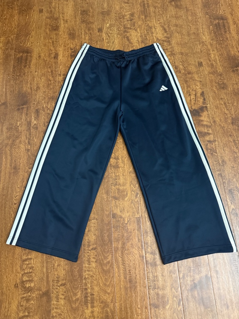 adidas Women’s Navy Joggers with White Side Stripes Size XL - Picture 5 of 16